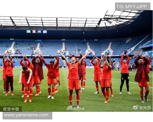 墨西哥足球球星崛起之路:从少年梦想到世界赛场的辉煌成就 墨西哥足球球星崛起之路:从少年梦想到世界赛场的辉煌成就